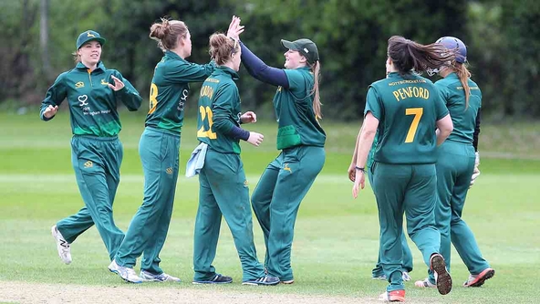 Nottinghamshire’s Women Enjoy Barnstorming Bank Holiday Weekend
