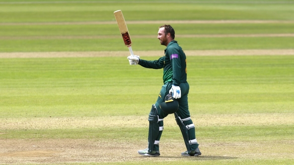 Taylor Guides Outlaws Through To Semi-Final After Somerset Thriller